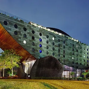 Unique 5* São Paulo